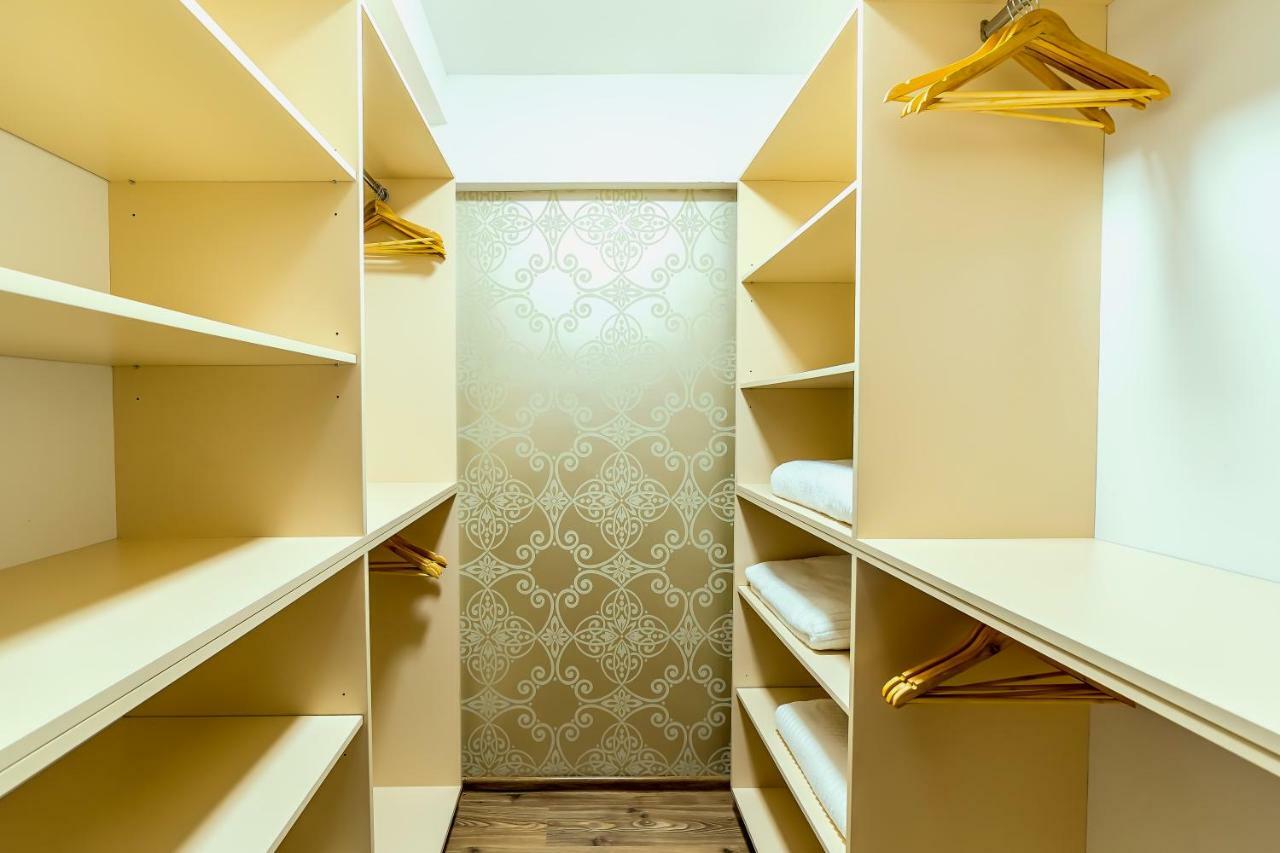 Apartment Chic By Landev Braşov Exterior foto